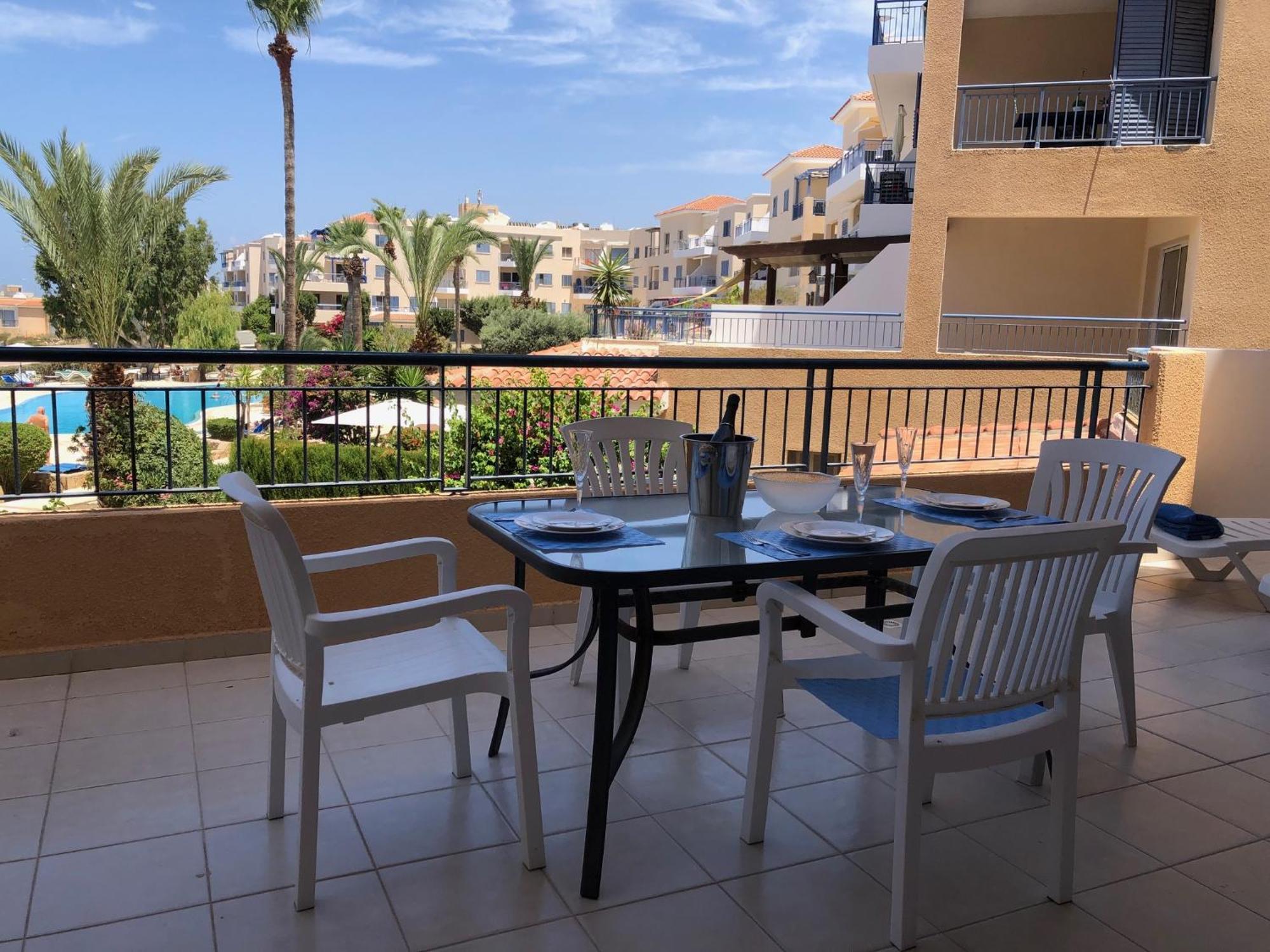 Kings Palace - Stylish 2 Bed Apartment With Sea Views Paphos Exterior photo