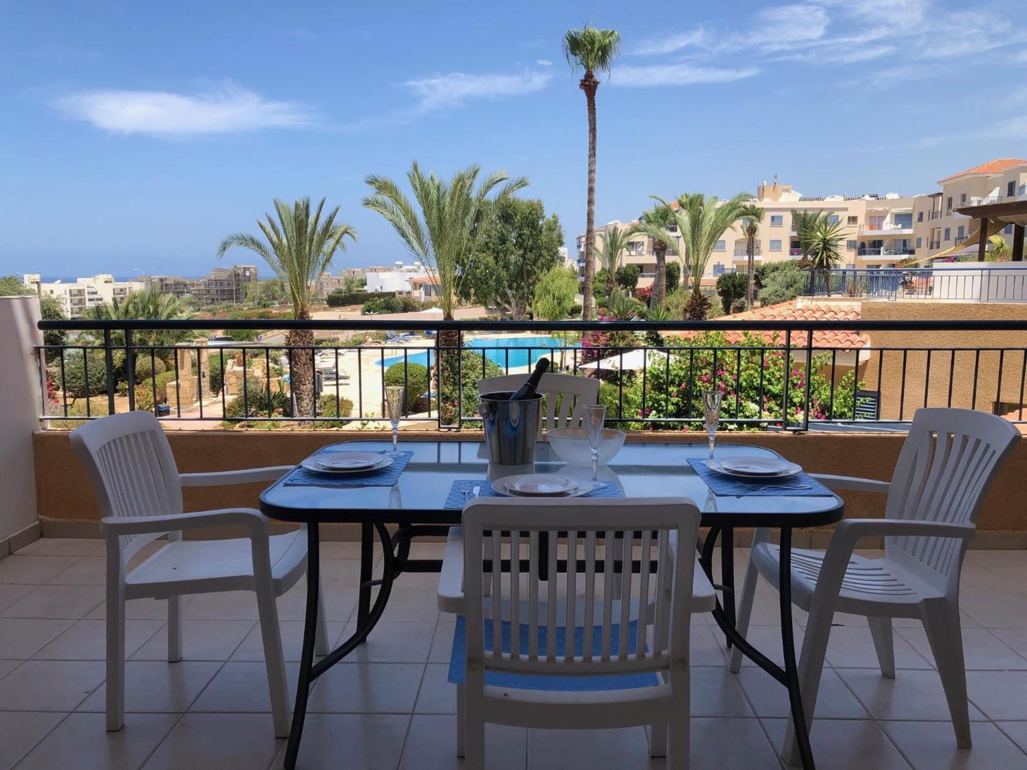 Kings Palace - Stylish 2 Bed Apartment With Sea Views Paphos Exterior photo