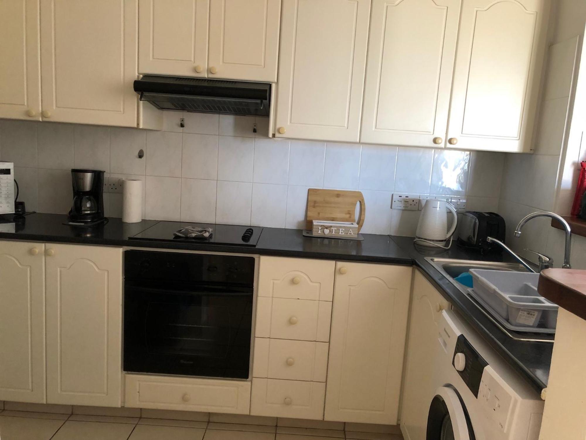 Kings Palace - Stylish 2 Bed Apartment With Sea Views Paphos Exterior photo