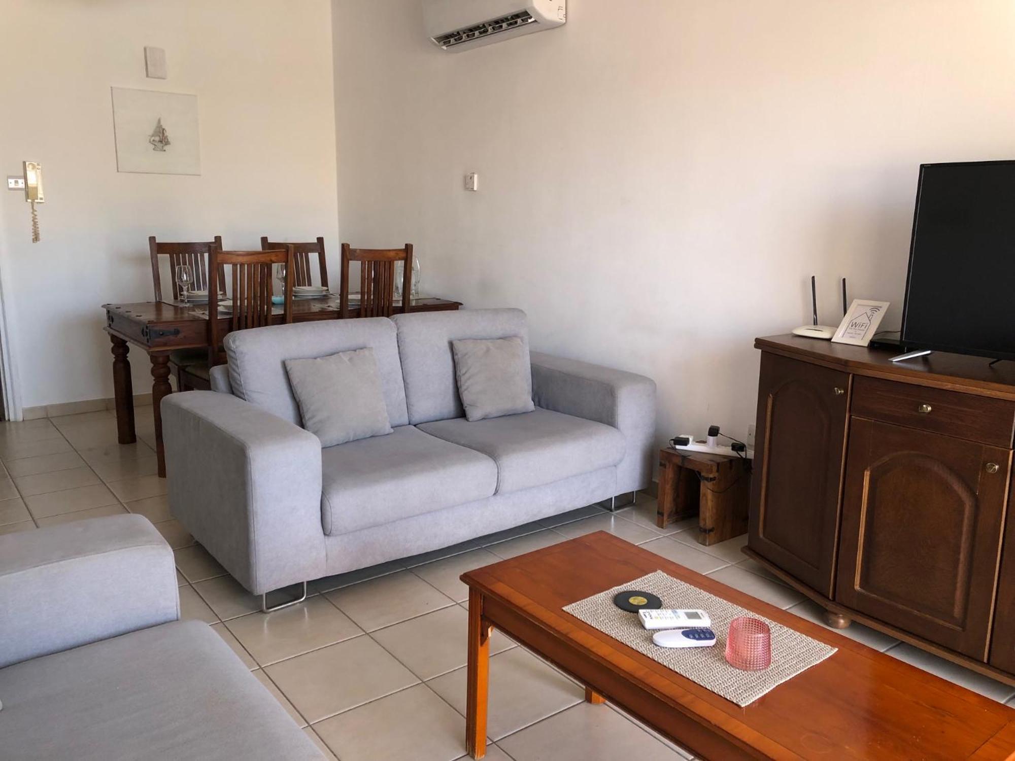 Kings Palace - Stylish 2 Bed Apartment With Sea Views Paphos Exterior photo